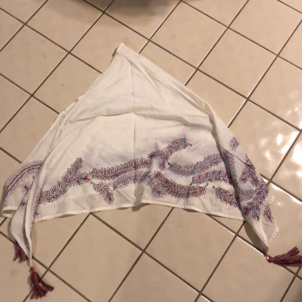 COPY - Tory Burch triangle scarf